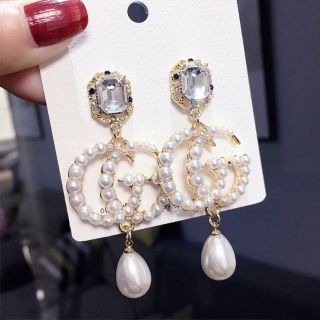 BÔNG TAI GC ĐÁ VUÔNG HẠT BẸT