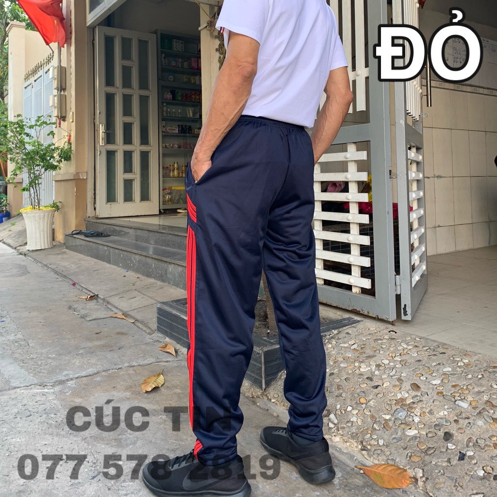 QUẦN THỂ THAO DÀI, 3 SỌC, CÓ 2 TÚI KHÓA KÉO. CÚC TIN