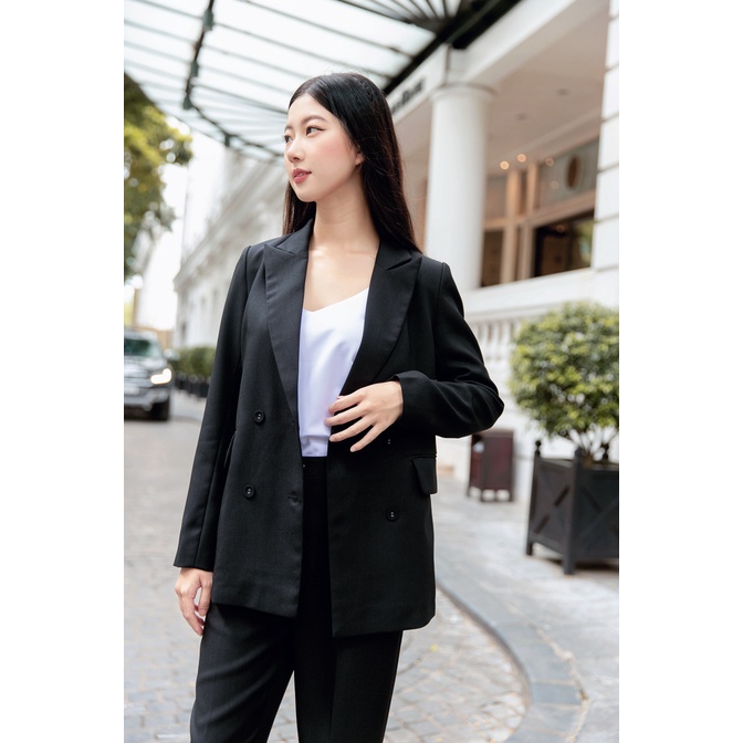 Áo Blazer nữ 2 lớp cúc bọc màu đen Grace - Maiimer