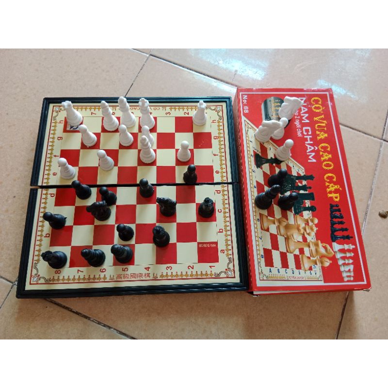 Bộ CỜ VUA  NAM CHÂM rèn kĩ năng và tư duy sáng tạo cho bé