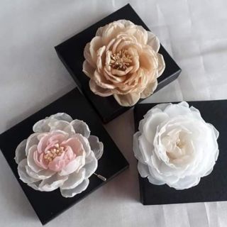 Hộp đựng hoa cài áo