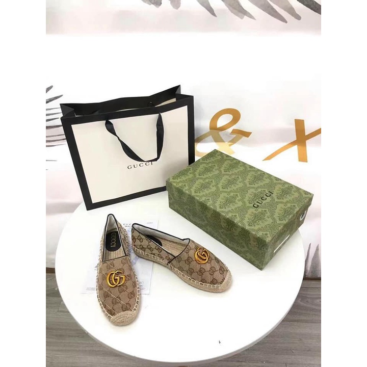 Giày Nữ Slipon - Giày Nữ Mọi Gucci Đế Bằng Thiết Kế Cực Đẹp Lên Chân Cực Xinh lại Mát Thích Hợp Đi Mùa Hè