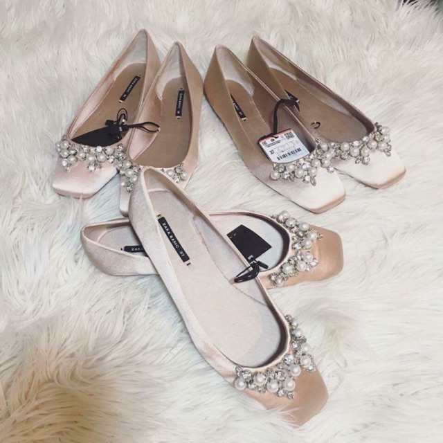 Giày bệt đính đá