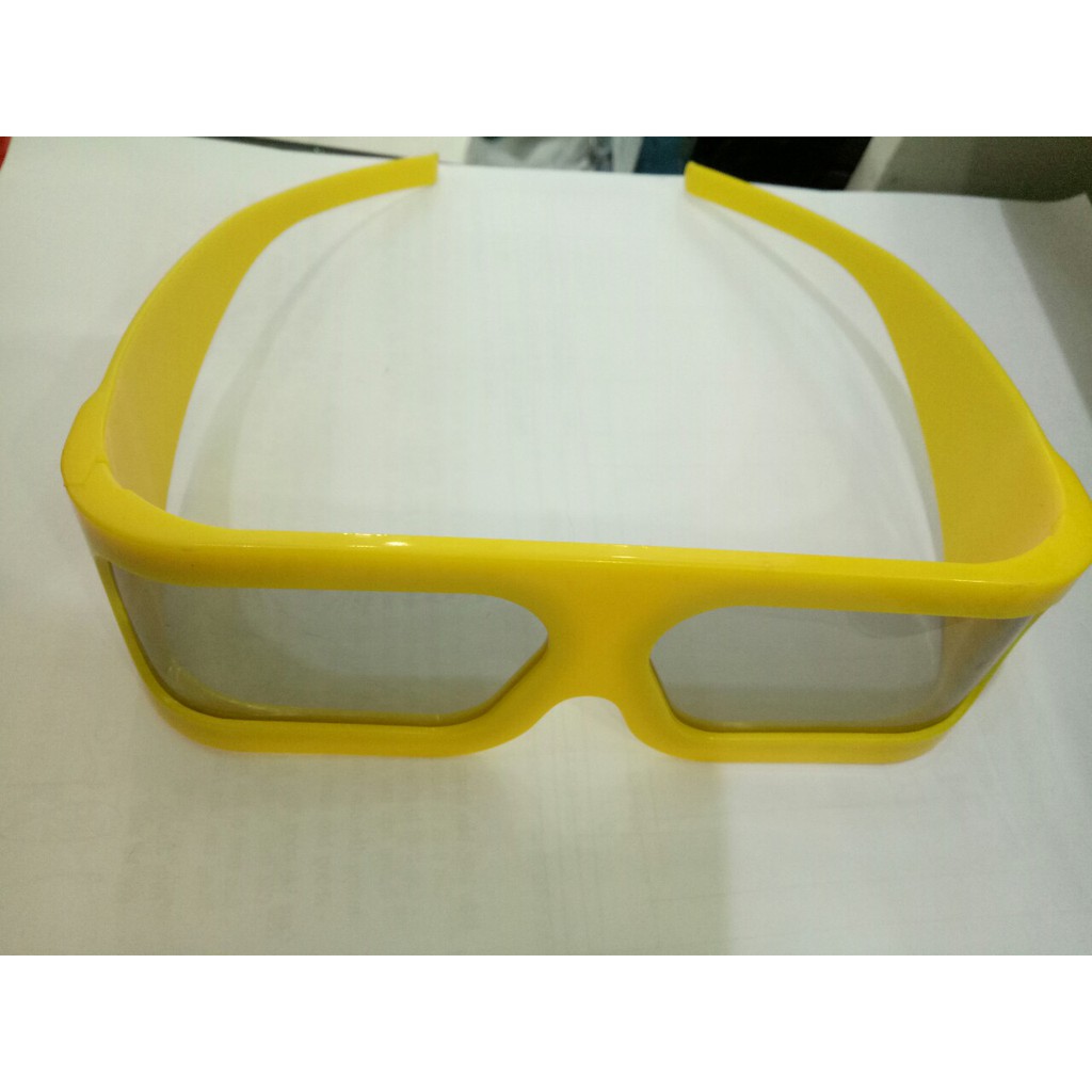 Kính 3D kích thước lớn khung màu vàng cho rạp chiếu phim IMAX Xem phim 3D 4D 5D