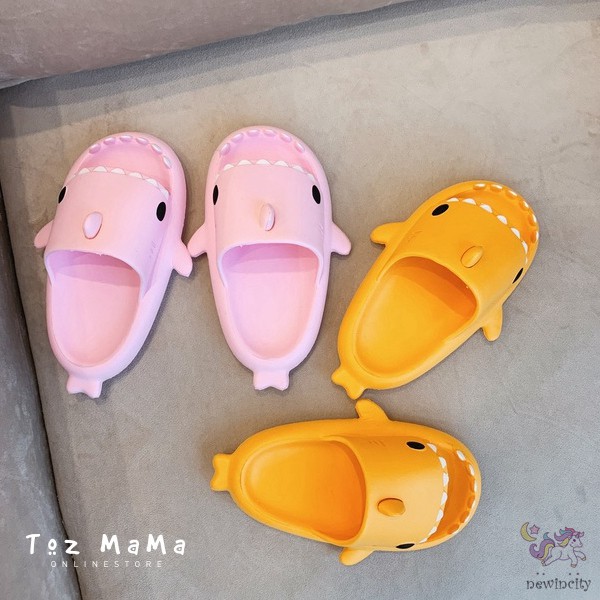 Dép Đi Trong Nhà Tắm Đế Mềm Chống Trượt Thiết Kế Hình Cá Mập Hoạt Hình Phong Cách Hàn Quốc Cho Bé