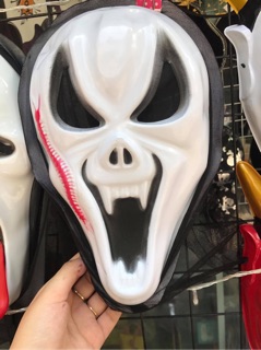 Mặt nạ haloween
