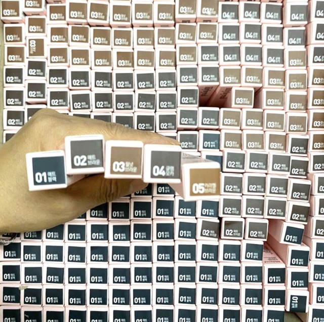 Bút Kẻ Mắt Siêu Mảnh Lilybyred Starry Eyes Am9 To Pm9 Slim Gel Eyeliner 0.14g | BigBuy360 - bigbuy360.vn