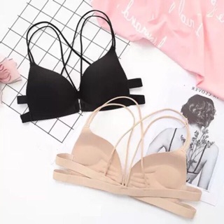 Áo bra su nâng ngực cài trước bàn tay sexy