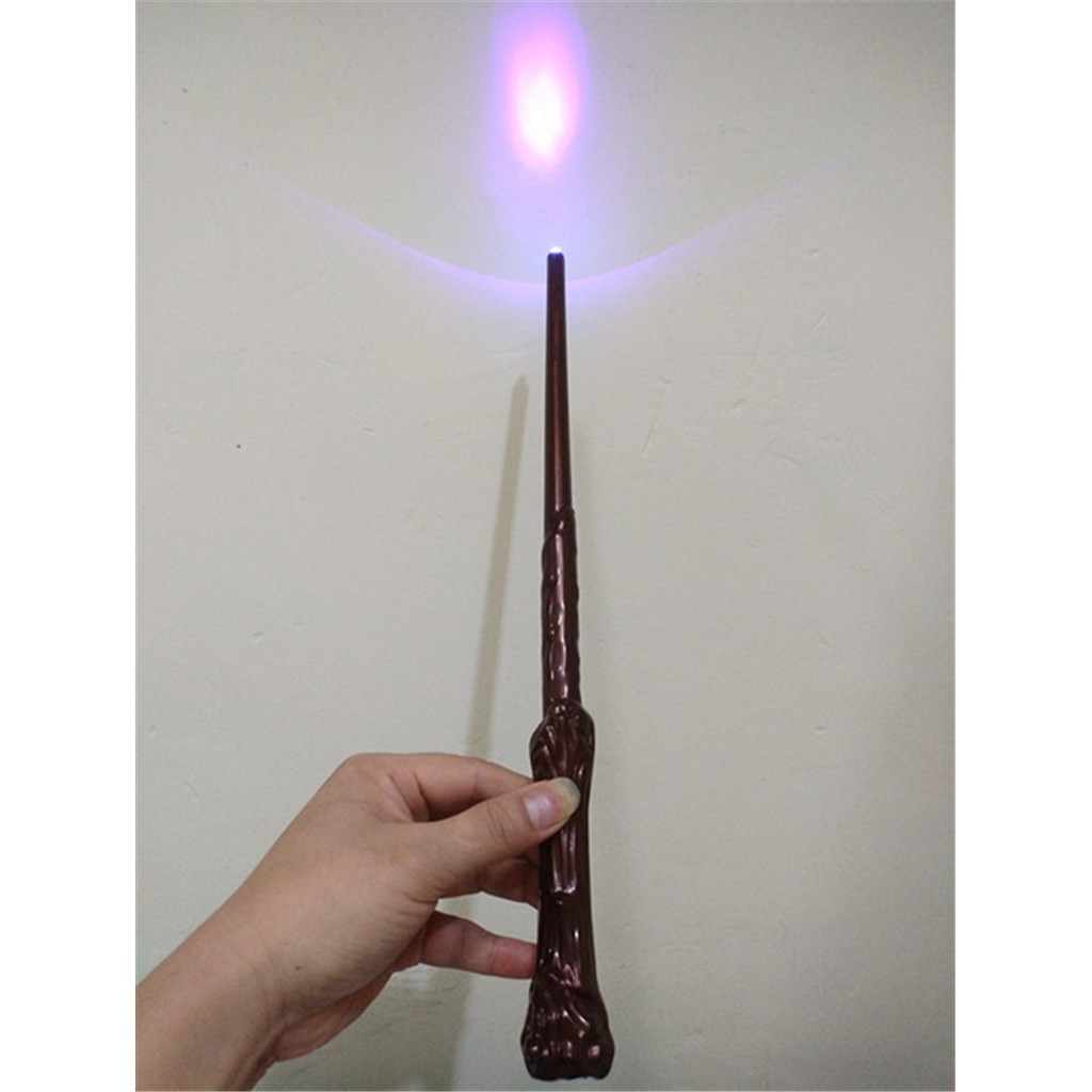 Set 2 đồ chơi hóa trang nhân vật Harry Potter bằng pvc có đèn và âm thanh