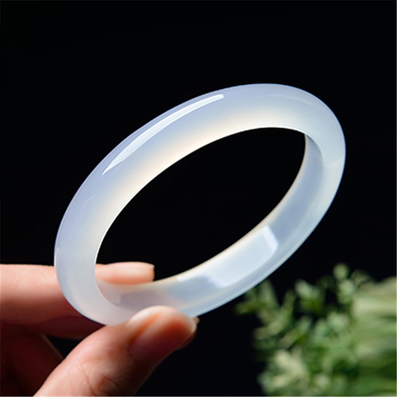 Vòng đeo tay đá mã não trắng tự nhiên trong suốt cấp nước thanh lịch