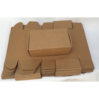 30 Hộp carton đóng gói hàng kích thước 23x14x7 hoặc 30x18.5x9cm mới 90%