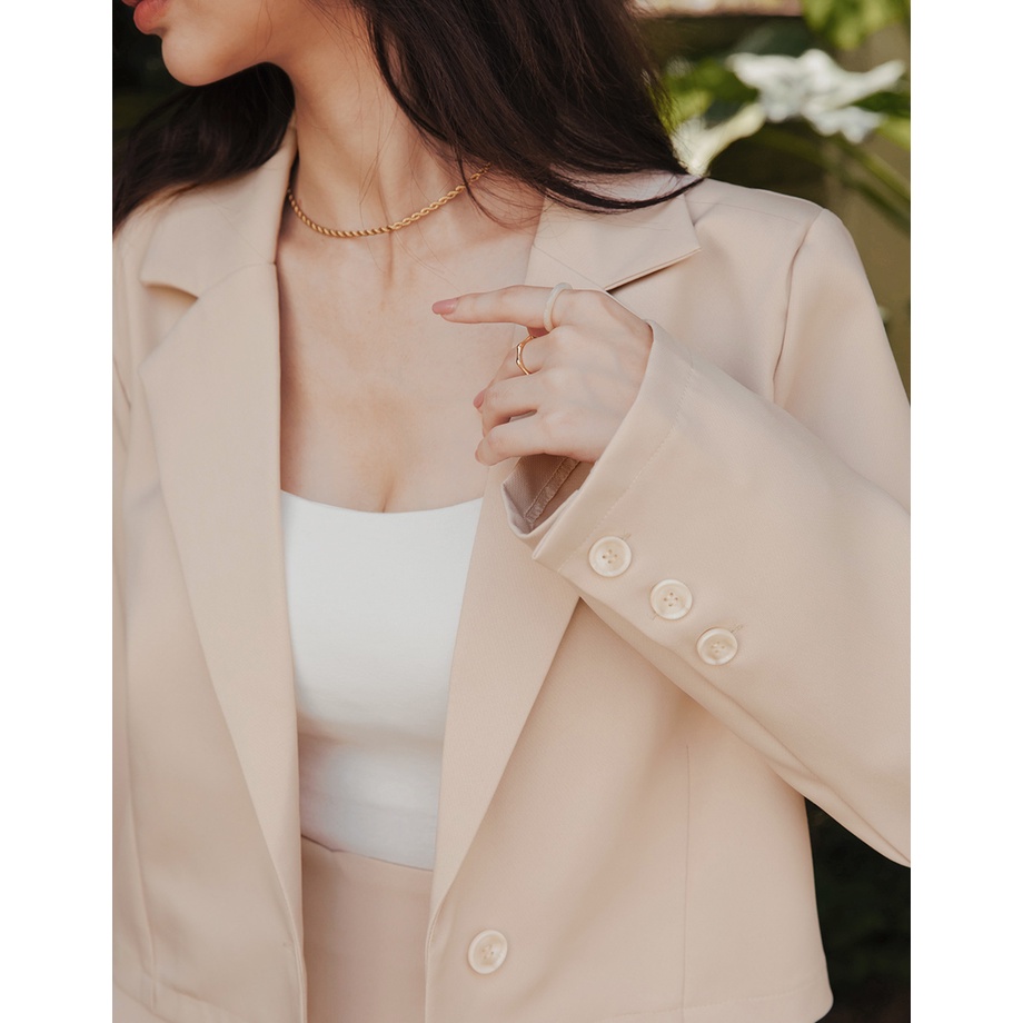 Áo khoác vest dáng ngắn có đệm vai nữ Air Space 2131826002 | BigBuy360 - bigbuy360.vn