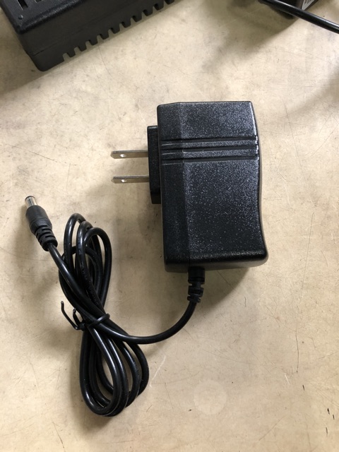 TNS.. Sạc pin lithium 16,8v 2Ampe. Sạc pin 4s. Mẫu xịn