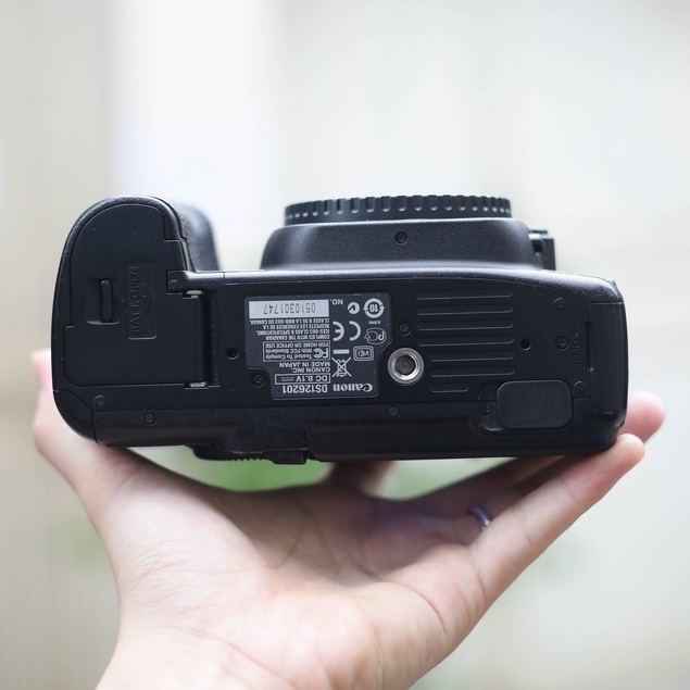 Bộ máy ảnh Canon EOS 5D Mark II kèm ống kính Canon EF 28-105mm USM, máy ảnh chuyên nghiệp Fullframe, chất lượng ảnh cao