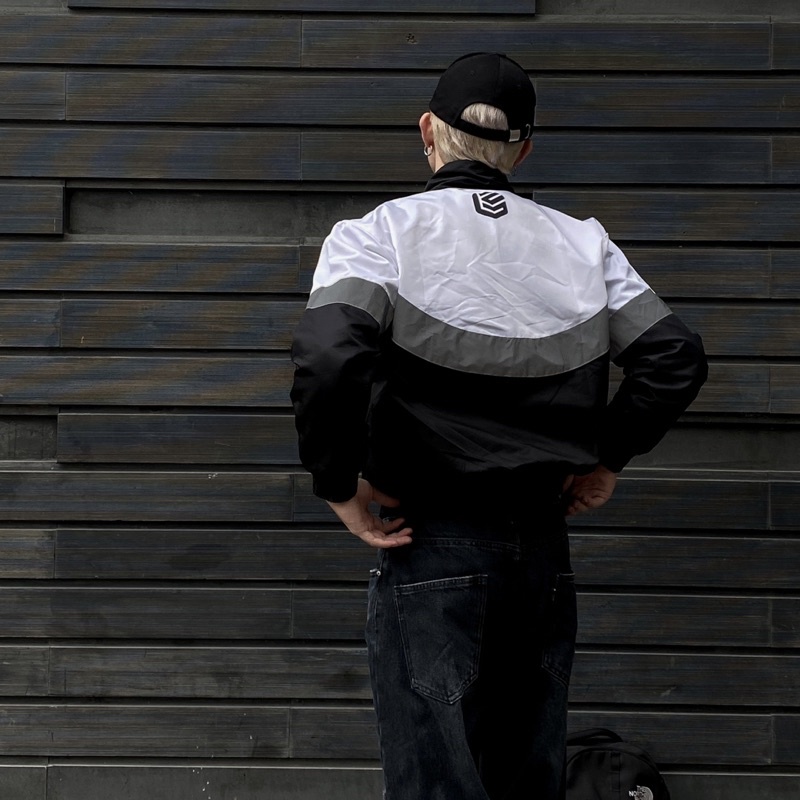 Jacket  / Re / - Core black