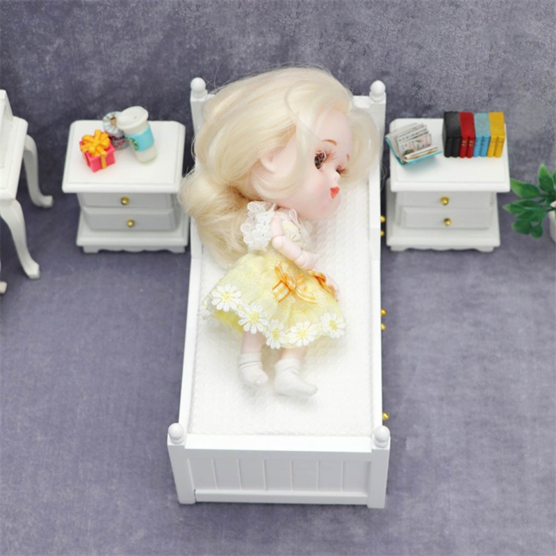 Giường Ngủ Bằng Gỗ Có Ngăn Kéo 1 / 12 Dùng Trang Trí Nhà Búp Bê