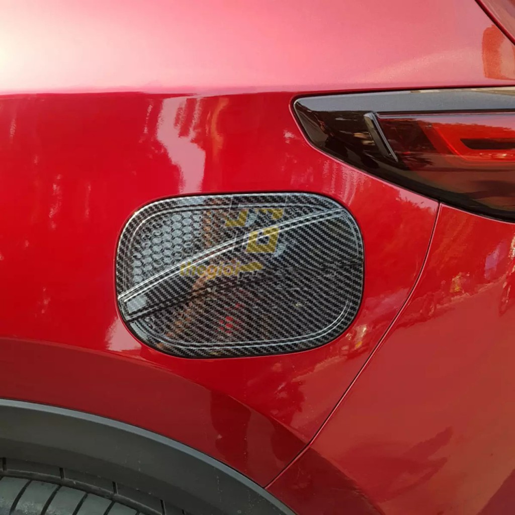 Ốp Nắp bình Xăng CX5, CX-5 2018 - 2022 mẫu carbon