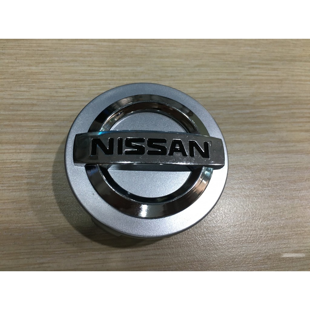 Logo nắp chụp mâm lazang xe ô tô Nissan (1 CÁI)