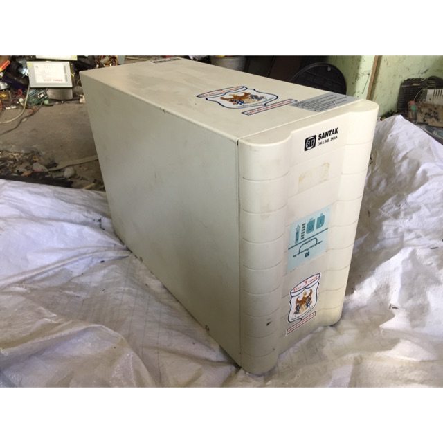 Bộ lưu điện UPS Santak C3K Công suất 2100W Sóng Sin chuẩn Mô tơ cửa cuốn