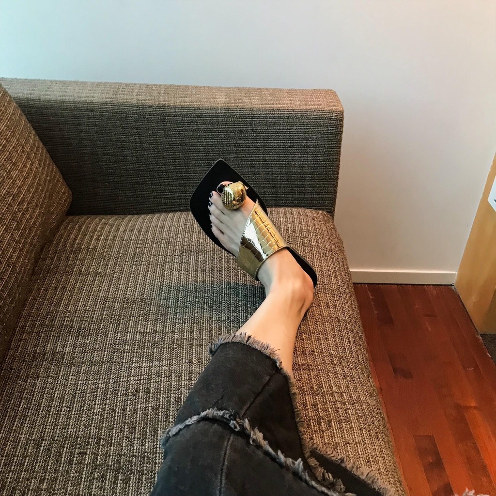 Boccalook Giày Sandal Đế Phẳng Mũi Vuông Khóa Kim Loại Cá Tính Cho Nữ