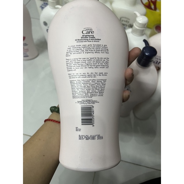 1 chai sữa tắm dê care 2x 1200ml