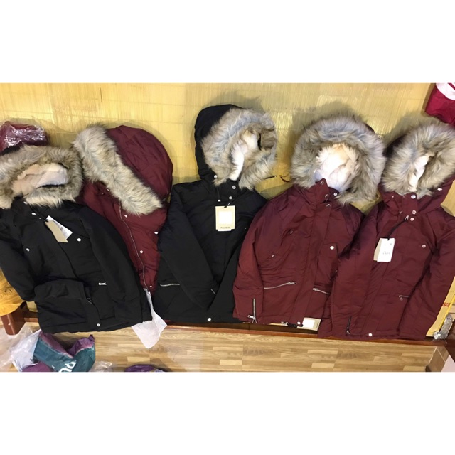 Áo khoac pullbear newtag sz m. Áo mài đỏ đô.