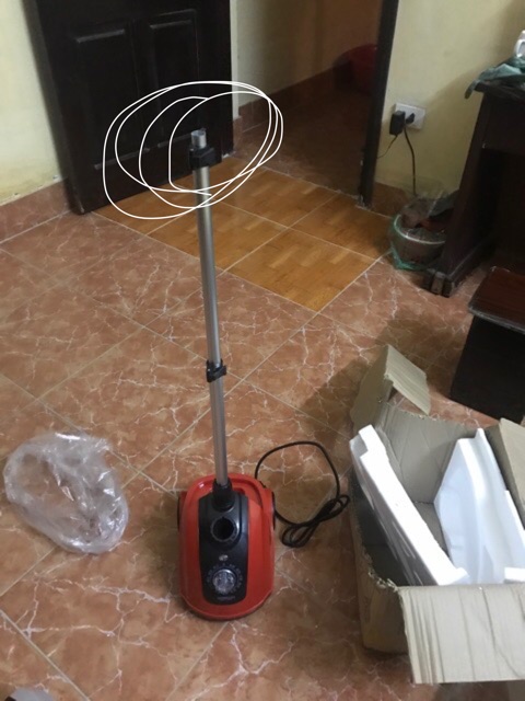 BÀN LÀ CÂY ĐỨNG HƠI NƯỚC YANGZI 1800w