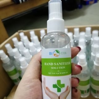 Xịt sát khuẩn