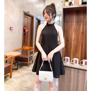 Đầm xoè đen cổ yếm thắt nơ hở lưng (ảnh thật)