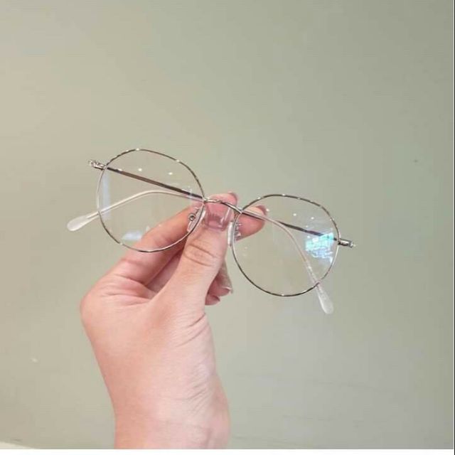 Kính titan kim loại màu bạc