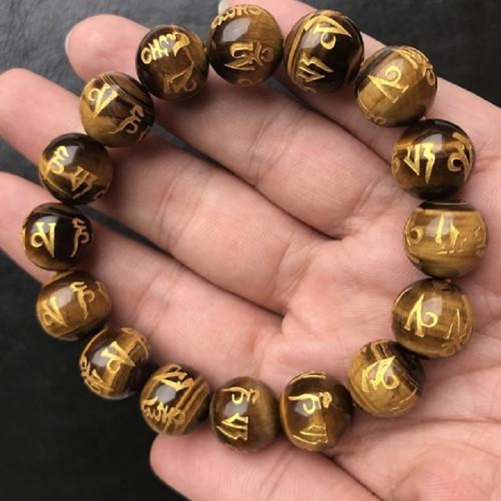 VÒNG TAY ĐÁ MẮT HỔ KHẮC CHÚ