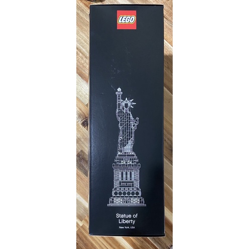 21042 LEGO Architecture Statue of Liberty - Kiến trúc Nữ thần Tự do.