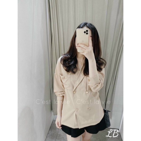 ÁO CỔ VEST PHỐI NÚT