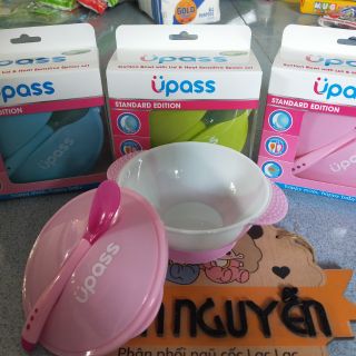 Bộ bát chống đổ kèm thìa báo nóng Upass còn Hồng