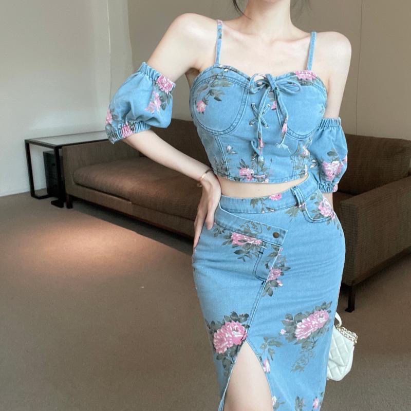 [M &amp; E] Set Áo Hai Dây Denim Hoa + Chân Váy Xẻ Tà Dài Trung Bình Phong Cách Retro Cho Nữ