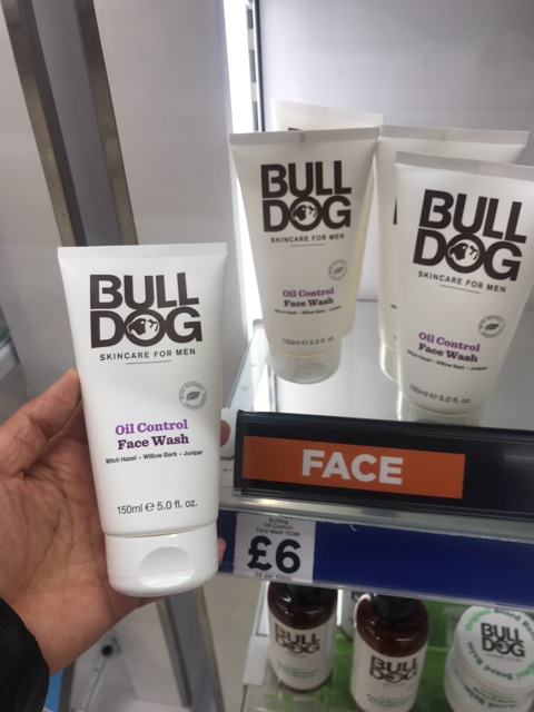 (Dành cho nam ) Sữa rửa mặt Bulldog FACE WASH OIL CONTROL kiểm soát dầu DÀNH CHO DA DẦU 150 ML (BILL UK) BULL DOG