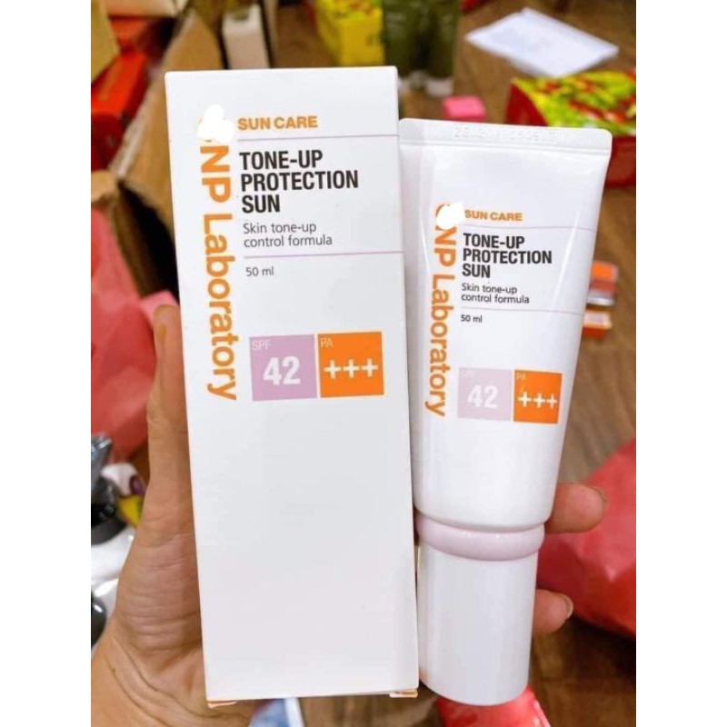 Kem chống nắng CNP laporatory ( có bill)