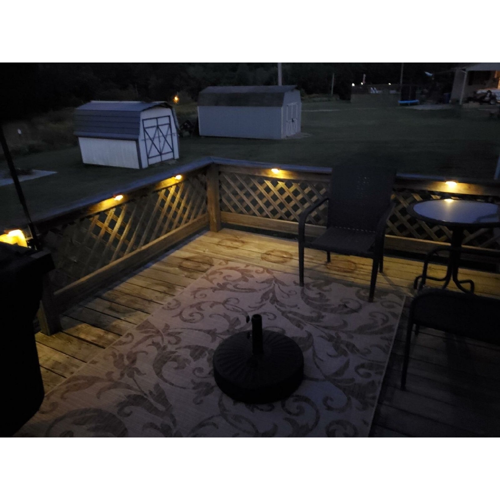 Bộ 4 Đèn Led Tròn Năng Lượng Mặt Trời Chống Thấm Nước Cho Cầu Thang Sân Vườn Đa Năng