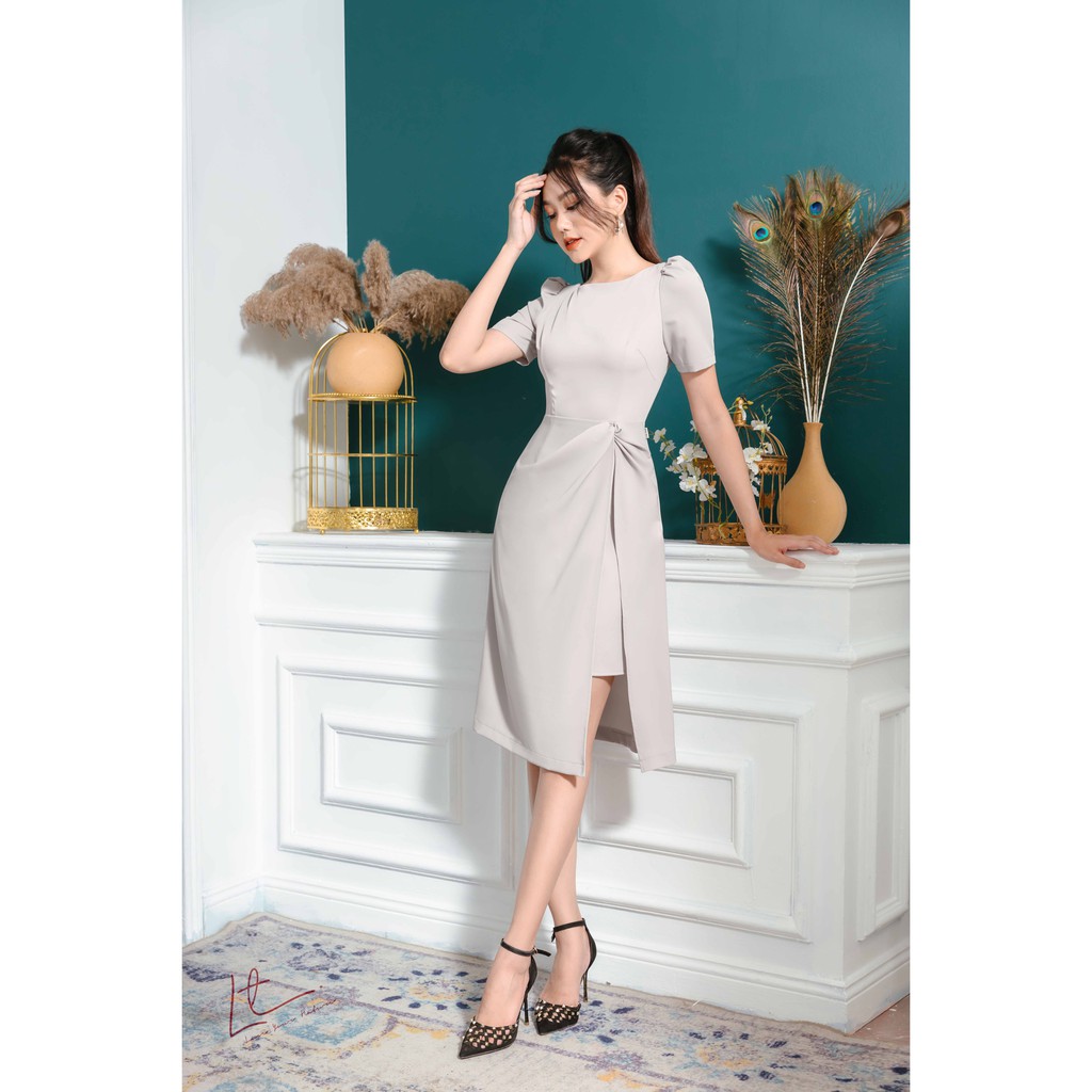 Váy xòe vai bồng Lyntran design cách điệu vạt xẻ sang trọng | BigBuy360 - bigbuy360.vn