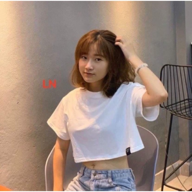 Áo croptop mác đen LN12