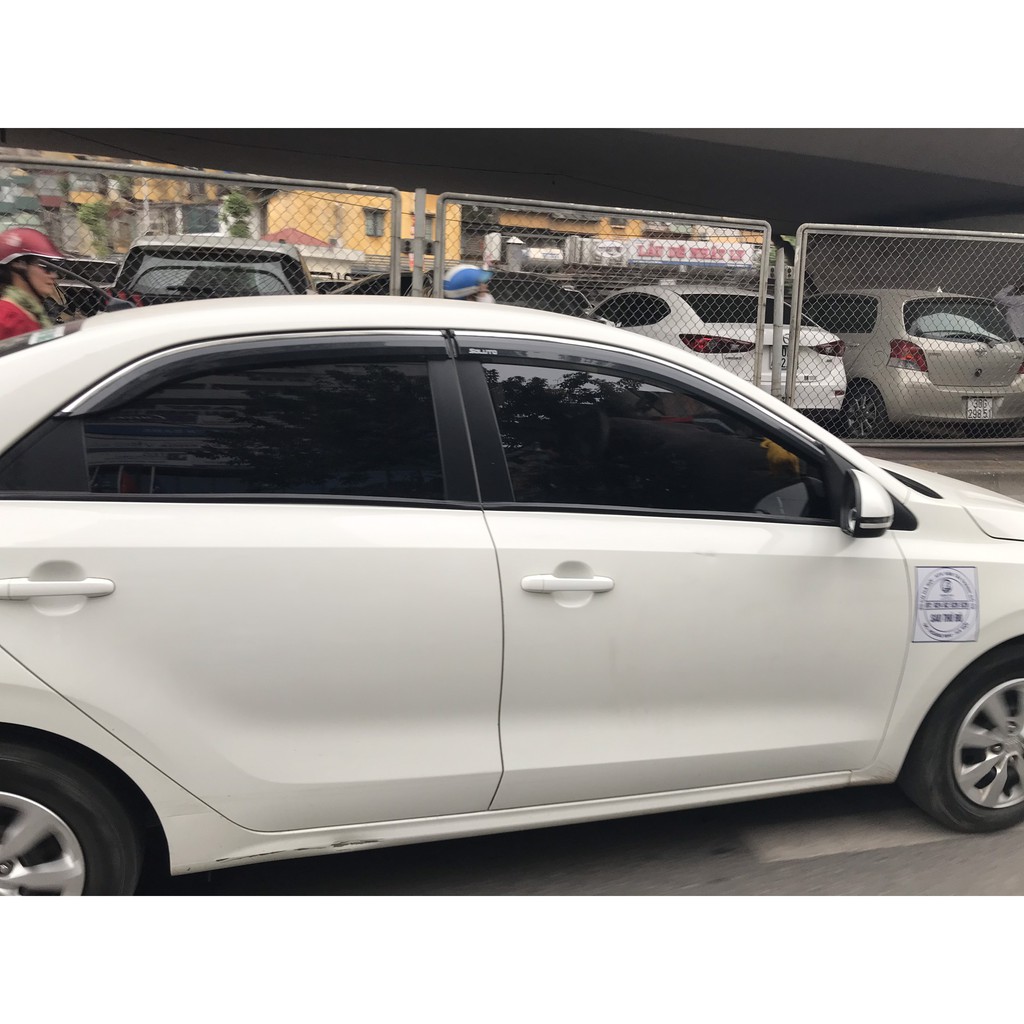 Vè Che Mưa Xe Kia Soluto 2019-2020 chỉ inox cao cấp nhất