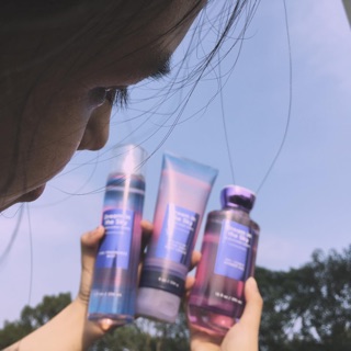 🌄 DREAM IN THE SKY 🌄 Xịt thơm 236ml - Bath & Body Works