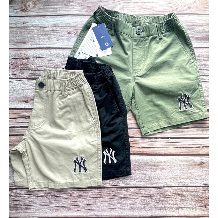 Quần Kaki Nam Màu Đen/Nâu/Xanh Thêu Logo Có Túi Trước Sau