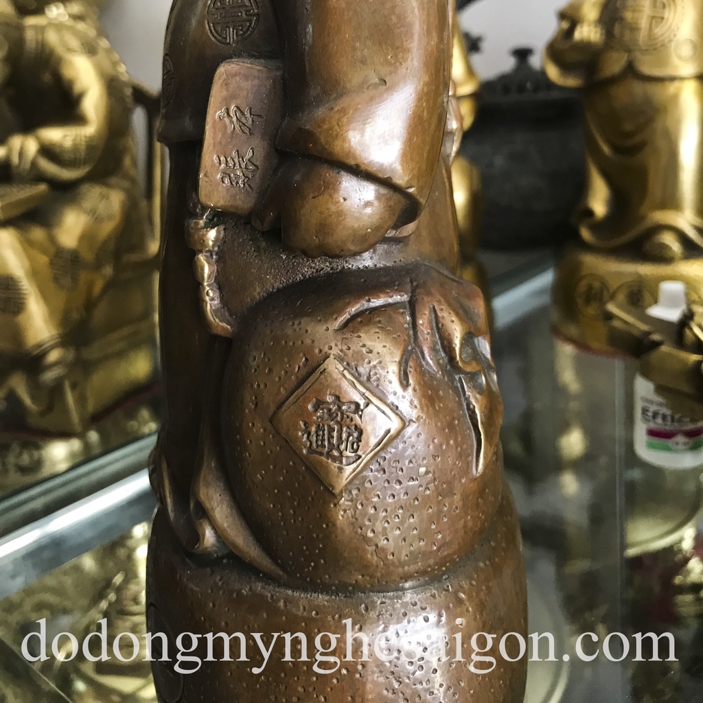 Tượng Ông Quản Gia, Quản Tài - ý nghĩa phong thủy quản lý tiền tài, tăng vận khí cho gia chủ