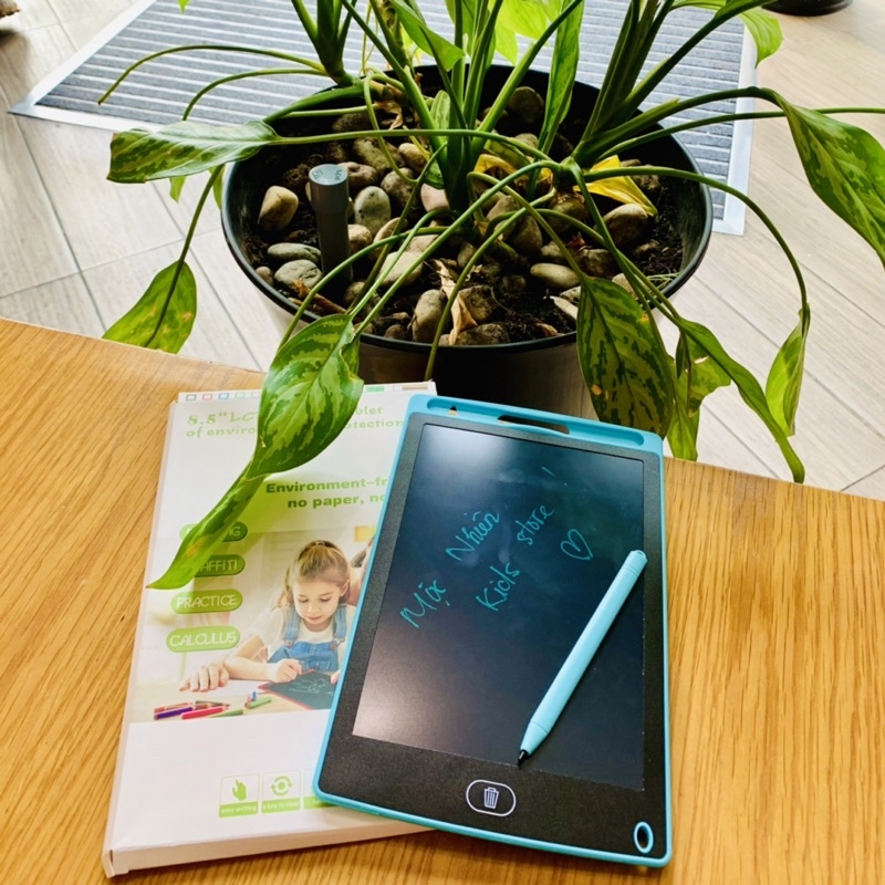 Bảng Viết Tự Xoá - Bảng Vẽ Điện Tử LCD Thông Minh 8,5 inch Cho Bé - XÓA MỌI CHI TIẾT CHỈ SAU 1 NÚT BẤM
