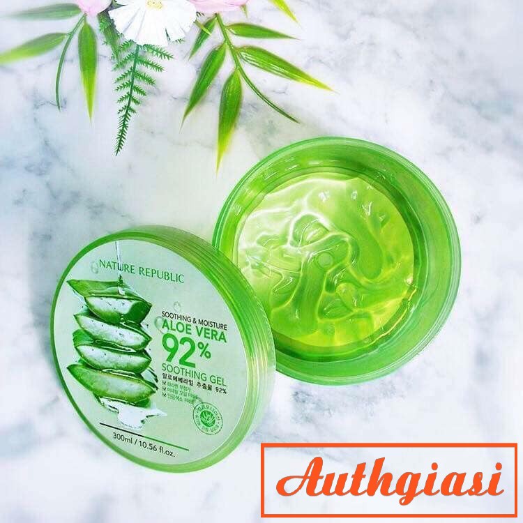 Gel lô hội Nature Republic Aloe Vera 92% cấp ẩm 300ml