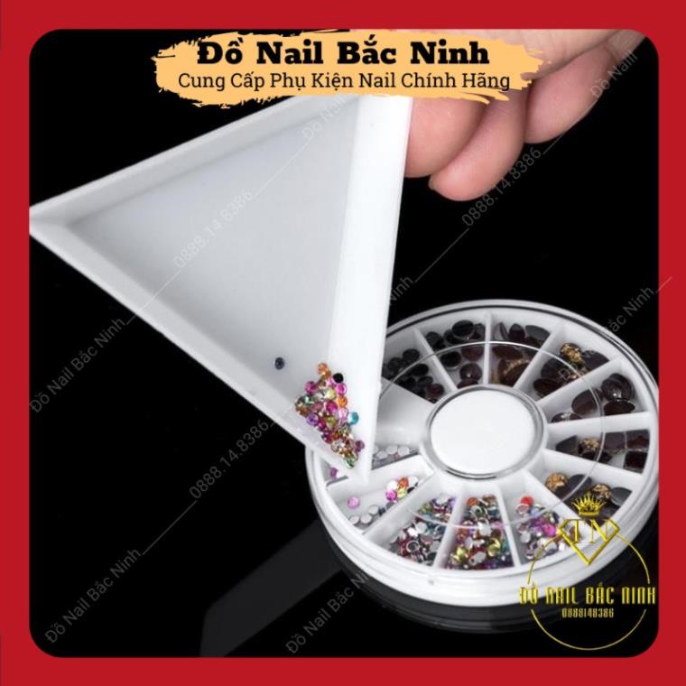 Khay Tam Giác Đựng Phụ Kiện Nail, Chia Đá Nail