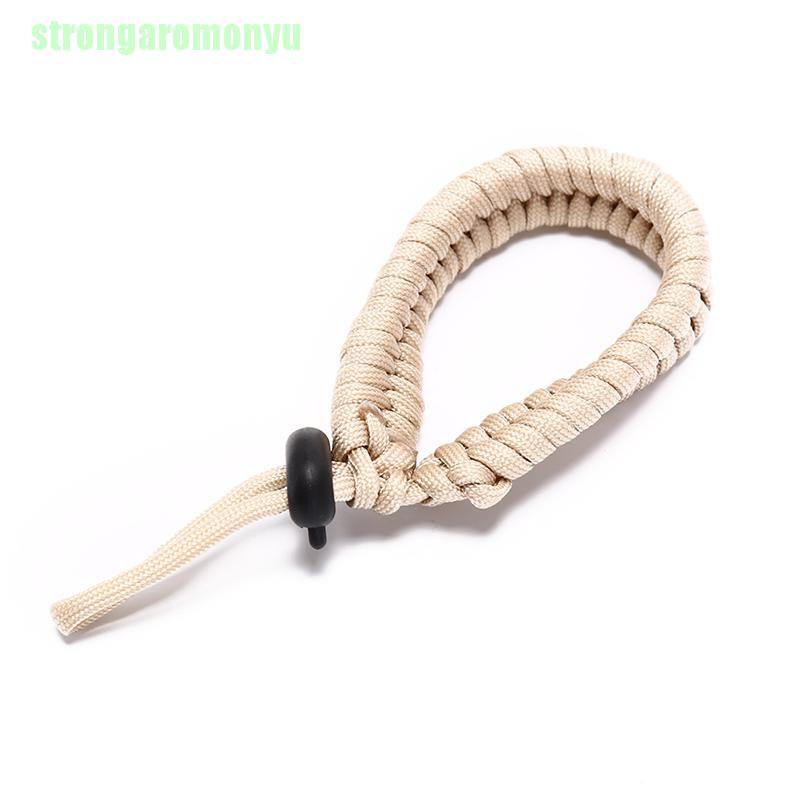 Vòng Tay Sinh Tồn Bằng Dây Dù Có Khóa Kim Loại