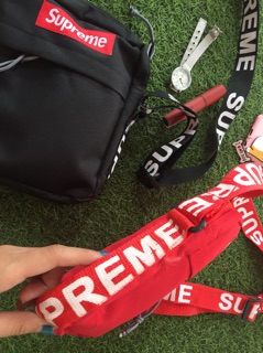 Túi hộp supreme đỏ/đen