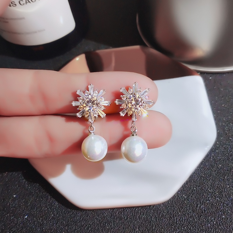 [Jiudoulan] Khuyên Tai Đính Ngọc Trai Nhân Tạo Hình Bông Tuyết Zircon Cho Nữ
